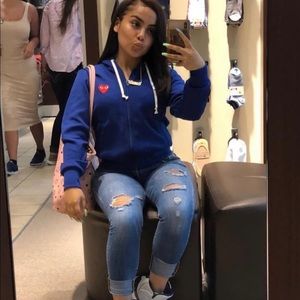 Meet your Posher, Mia